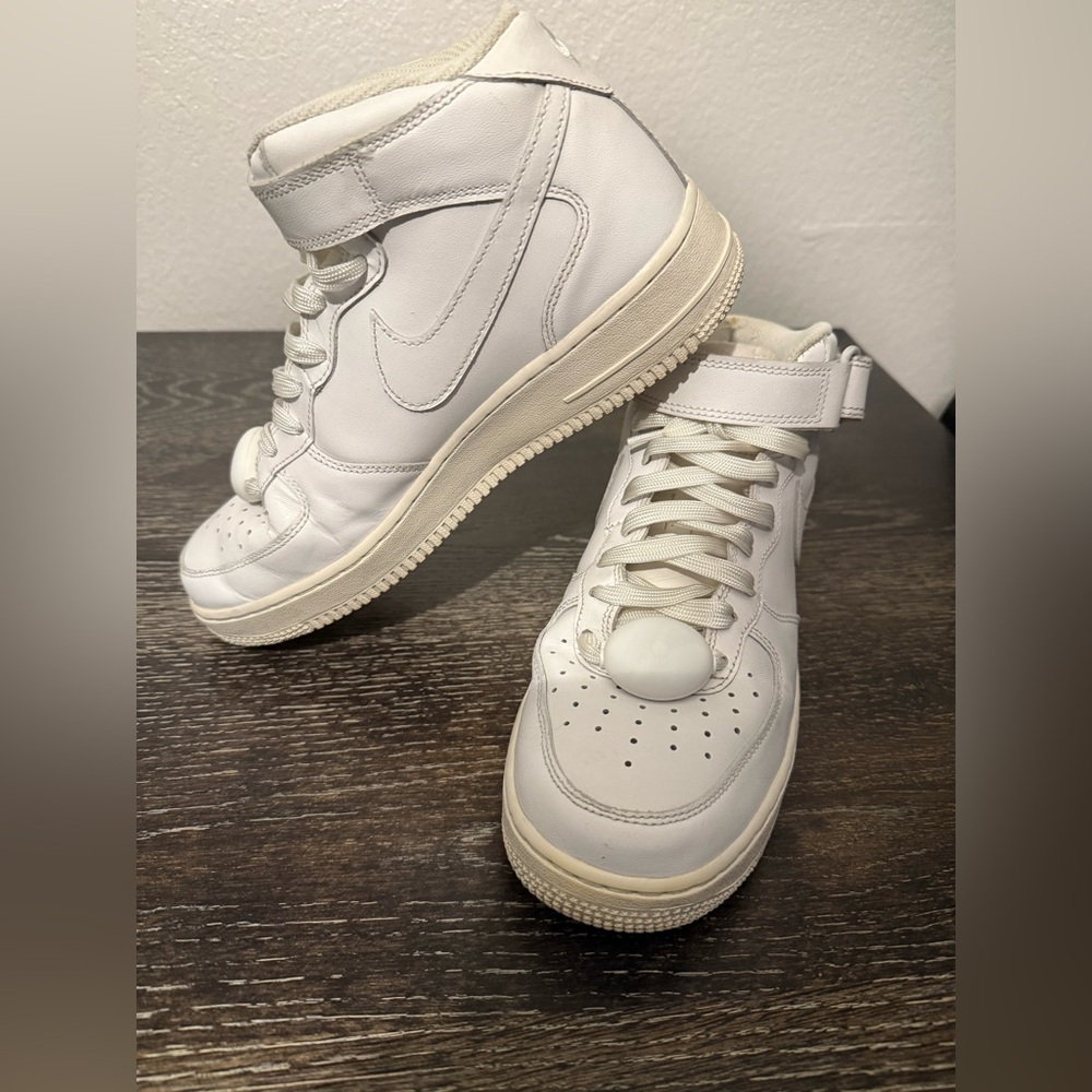 Nike AF-1 Mid Sneakers